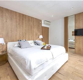 Luxury 5 Bedroom Beachfront Villa near Dubrovnik, Sleeps 11-12